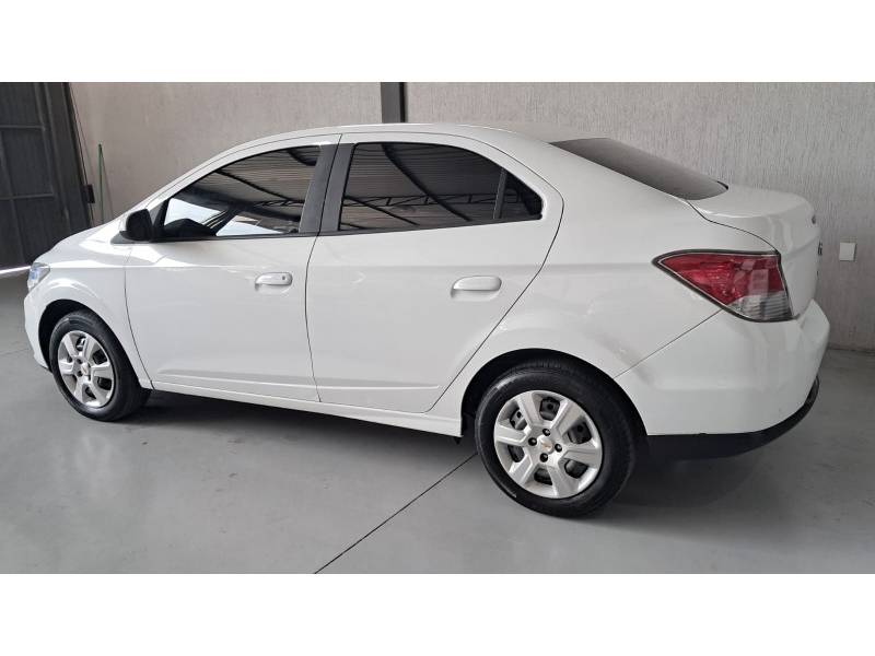CHEVROLET - PRISMA - 2013/2014 - Branca - R$ 44.900,00