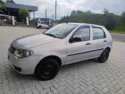 FIAT - PALIO - 2006/2007 - Prata - R$ 19.950,00