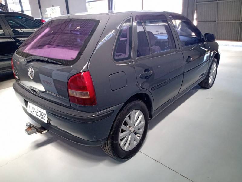 VOLKSWAGEN - GOL - 2001/2001 - Cinza - R$ 18.900,00