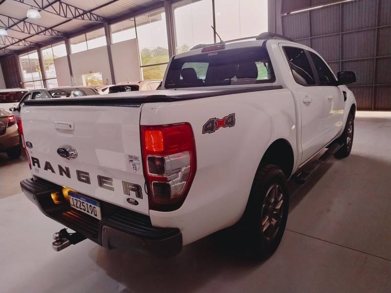 FORD - RANGER - 2020/2020 - Branca - R$ 149.800,00