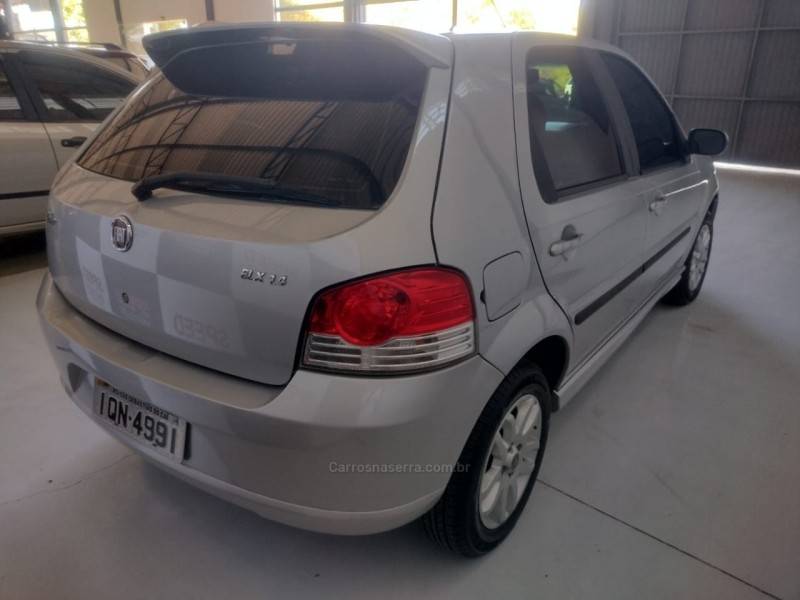 FIAT - PALIO - 2009/2010 - Prata - R$ 32.900,00