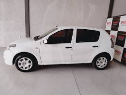 RENAULT - SANDERO - 2013/2014 - Branca - R$ 36.900,00