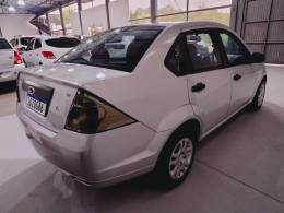 FORD - FIESTA - 2010/2011 - Prata - R$ 34.900,00