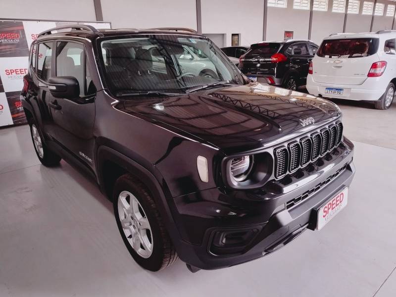 JEEP - RENEGADE - 2022/2022 - Preta - R$ 109.800,00