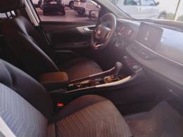 FIAT - FASTBACK - 2023/2024 - Branca - R$ 115.900,00