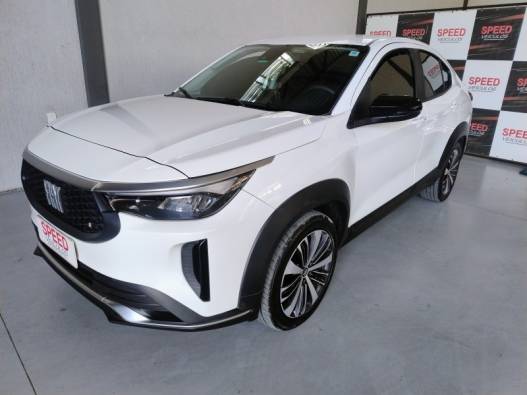 FIAT - FASTBACK - 2023/2024 - Branca - R$ 115.900,00