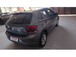 VOLKSWAGEN - POLO - 2017/2018 - Cinza - R$ 59.900,00