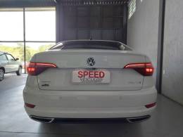 VOLKSWAGEN - JETTA - 2018/2018 - Branca - R$ 106.900,00
