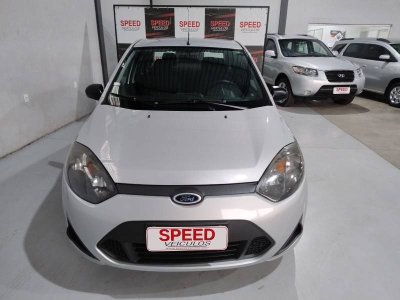 FORD - FIESTA - 2010/2011 - Prata - R$ 34.900,00