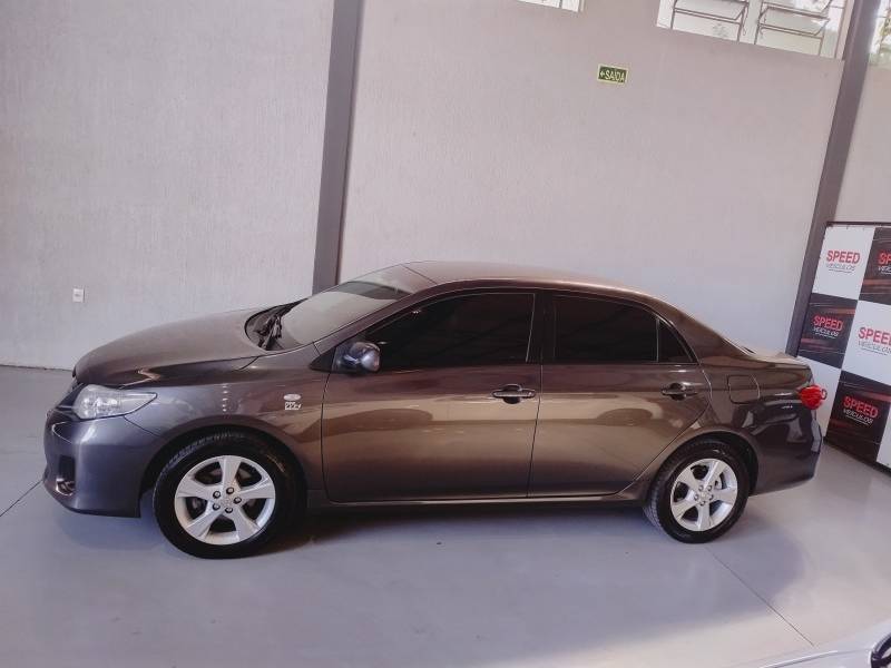 TOYOTA - COROLLA - 2012/2012 - Cinza - R$ 56.900,00