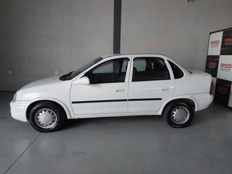 CHEVROLET - CLASSIC - 2007/2008 - Branca - R$ 23.900,00