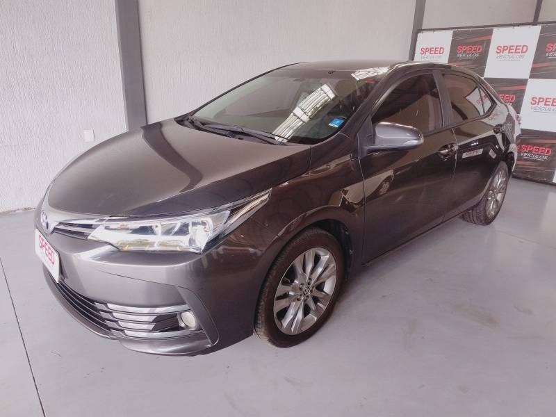 TOYOTA - COROLLA - 2019/2019 - Cinza - R$ 107.500,00