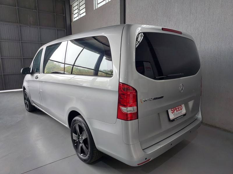 MERCEDES-BENZ - VITO - 2016/2016 - Prata - R$ 109.800,00