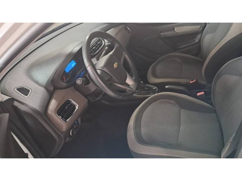 CHEVROLET - PRISMA - 2013/2014 - Branca - R$ 44.900,00