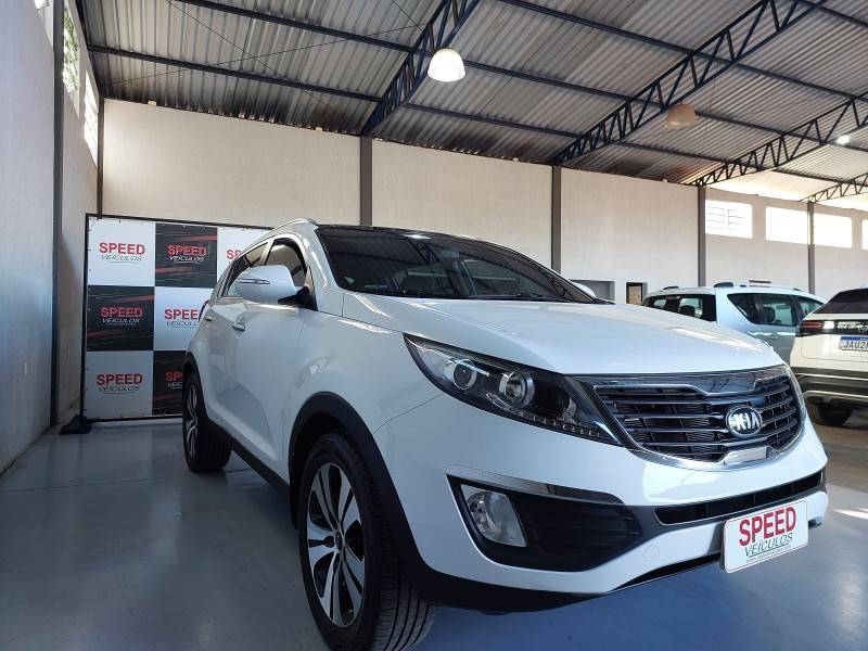 KIA MOTORS - SPORTAGE - 2013/2014 - Branca - R$ 86.900,00