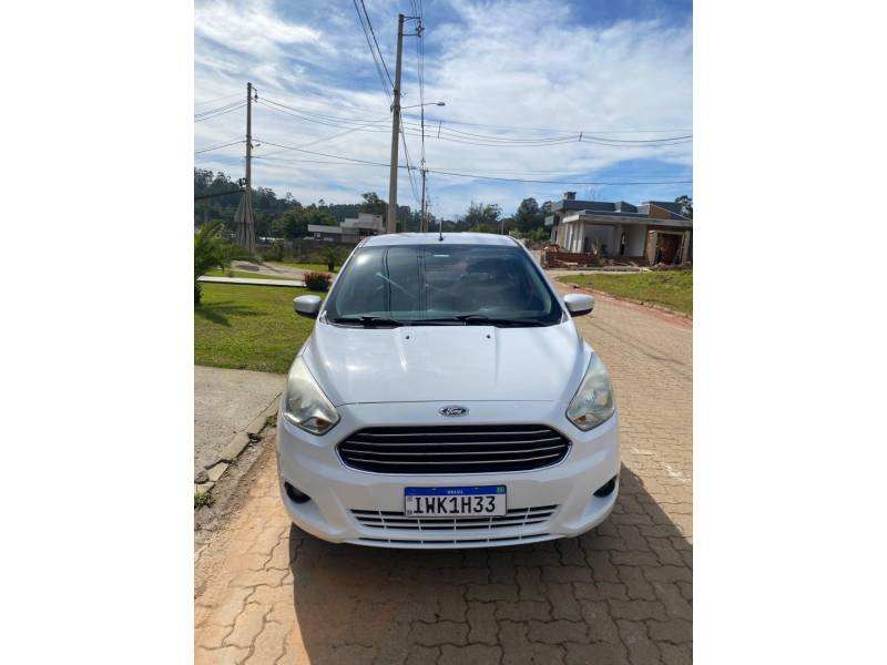 FORD - KA + - 2014/2015 - Branca - R$ 42.900,00