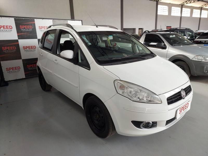 FIAT - IDEA - 2012/2013 - Branca - R$ 34.900,00