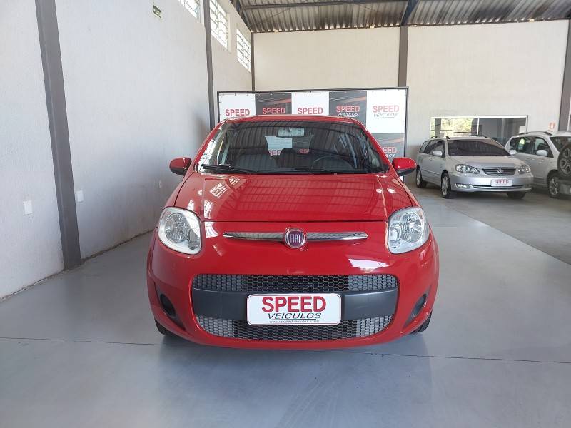 FIAT - PALIO - 2016/2017 - Vermelha - R$ 43.900,00