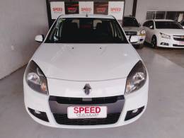 RENAULT - SANDERO - 2013/2014 - Branca - R$ 36.900,00