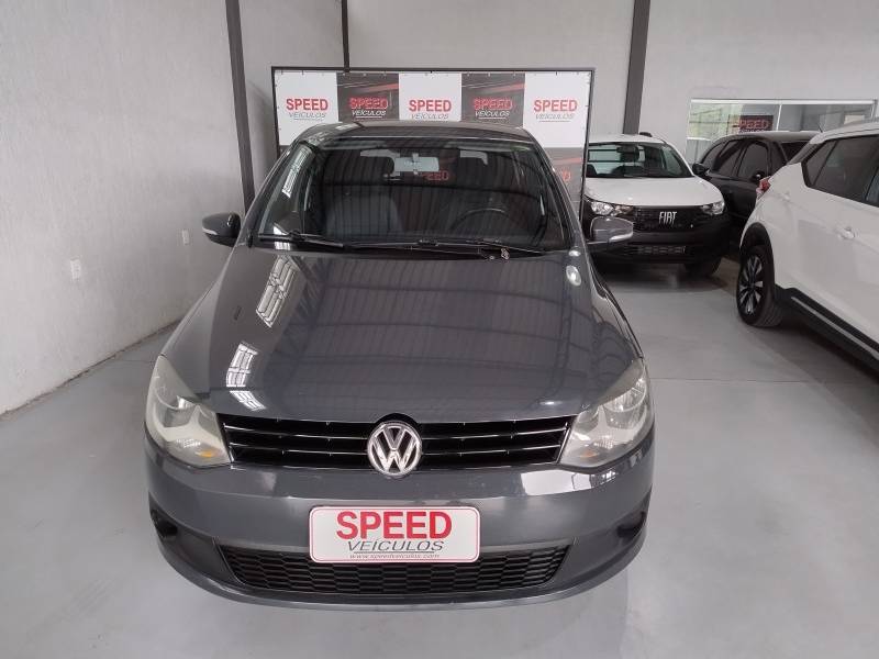 VOLKSWAGEN - FOX - 2010/2011 - Cinza - R$ 34.900,00