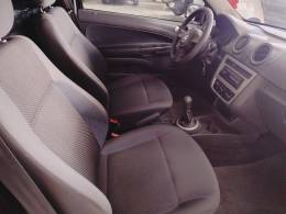 VOLKSWAGEN - SAVEIRO - 2014/2015 - Preta - R$ 47.900,00