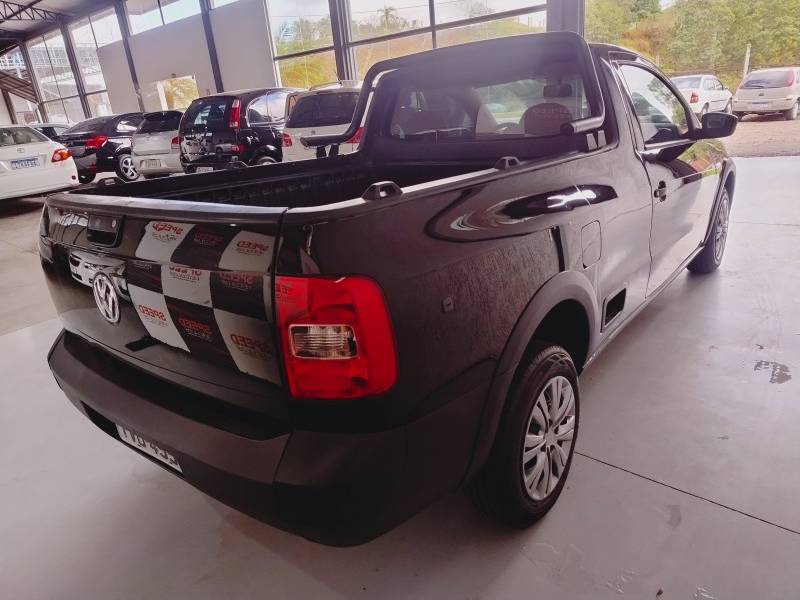 VOLKSWAGEN - SAVEIRO - 2014/2015 - Preta - R$ 47.900,00