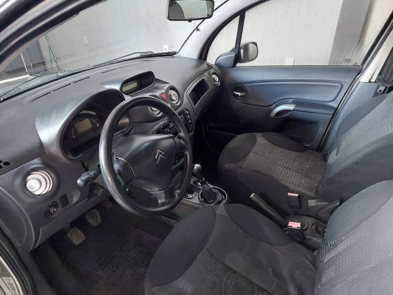 CITROËN - C3 - 2007/2008 - Prata - R$ 21.900,00