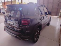 JEEP - RENEGADE - 2022/2023 - Preta - R$ 135.900,00