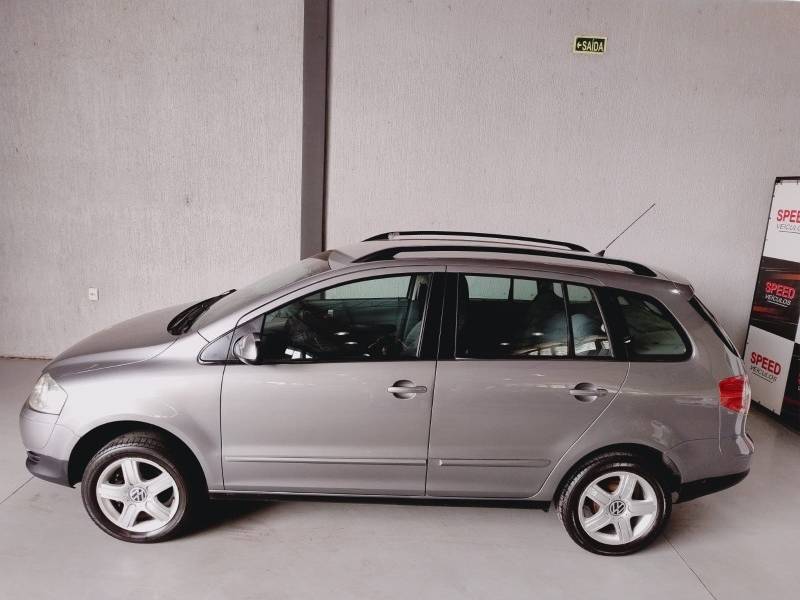 VOLKSWAGEN - SPACEFOX - 2007/2008 - Cinza - R$ 30.900,00