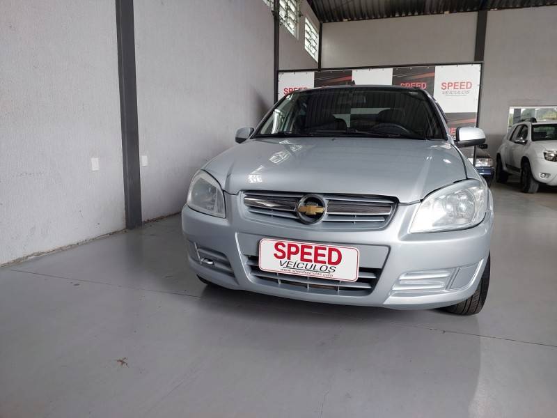 CHEVROLET - PRISMA - 2010/2010 - Prata - R$ 29.800,00