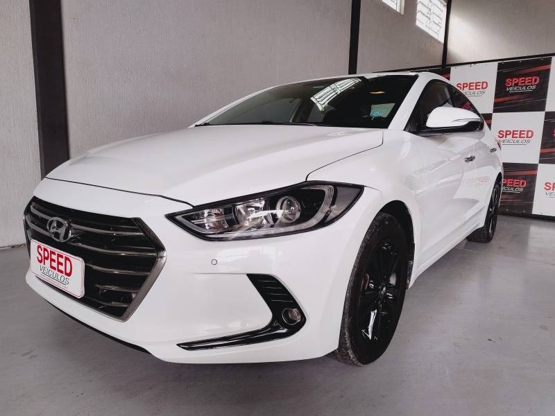 HYUNDAI - ELANTRA - 2016/2017 - Branca - R$ 81.900,00