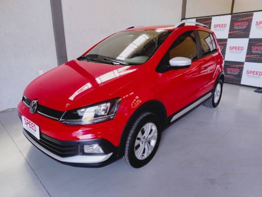 VOLKSWAGEN - CROSSFOX - 2017/2018 - Vermelha - R$ 63.900,00