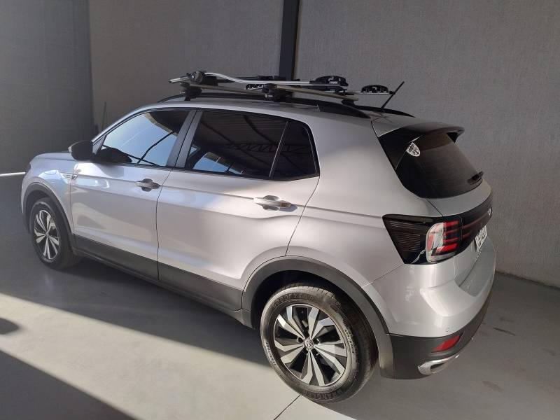 VOLKSWAGEN - T-CROSS - 2022/2023 - Prata - R$ 112.900,00