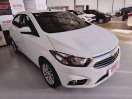 CHEVROLET - ONIX - 2017/2018 - Branca - R$ 52.900,00