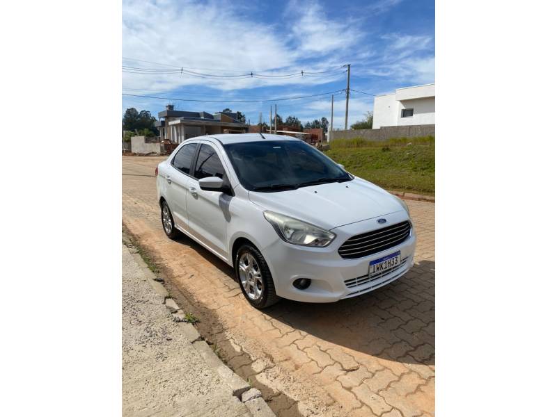 FORD - KA + - 2014/2015 - Branca - R$ 42.900,00