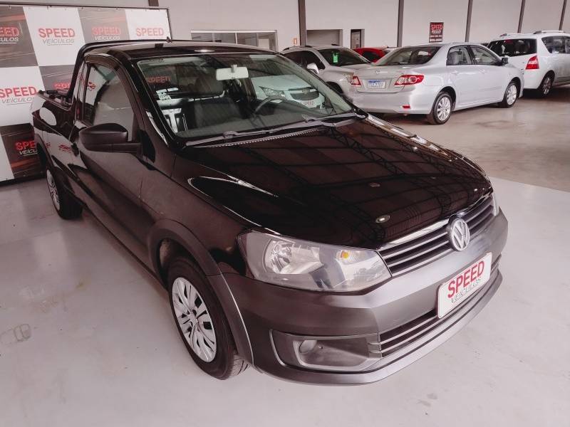 VOLKSWAGEN - SAVEIRO - 2014/2015 - Preta - R$ 47.900,00