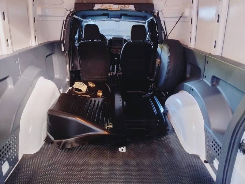 FIAT - FIORINO - 2024/2025 - Branca - R$ 115.900,00