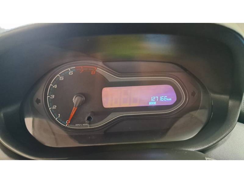 CHEVROLET - ONIX - 2012/2013 - Vermelha - R$ 39.800,00