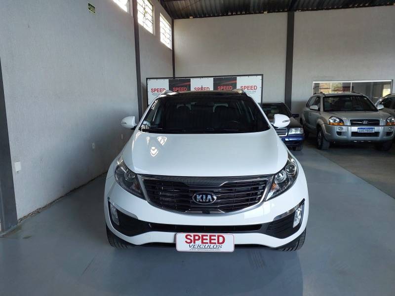 KIA MOTORS - SPORTAGE - 2013/2014 - Branca - R$ 86.900,00