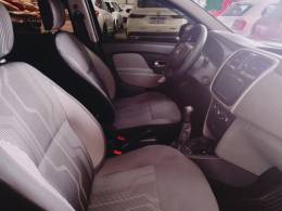 RENAULT - LOGAN - 2017/2017 - Preta - R$ 44.900,00