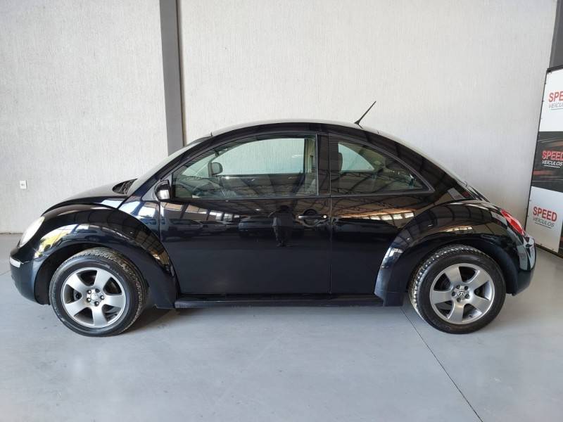 VOLKSWAGEN - NEW BEETLE - 2008/2008 - Preta - R$ 49.800,00