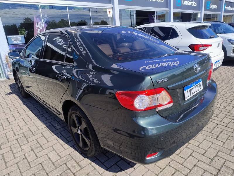 TOYOTA - COROLLA - 2013/2013 - Verde - R$ 69.800,00