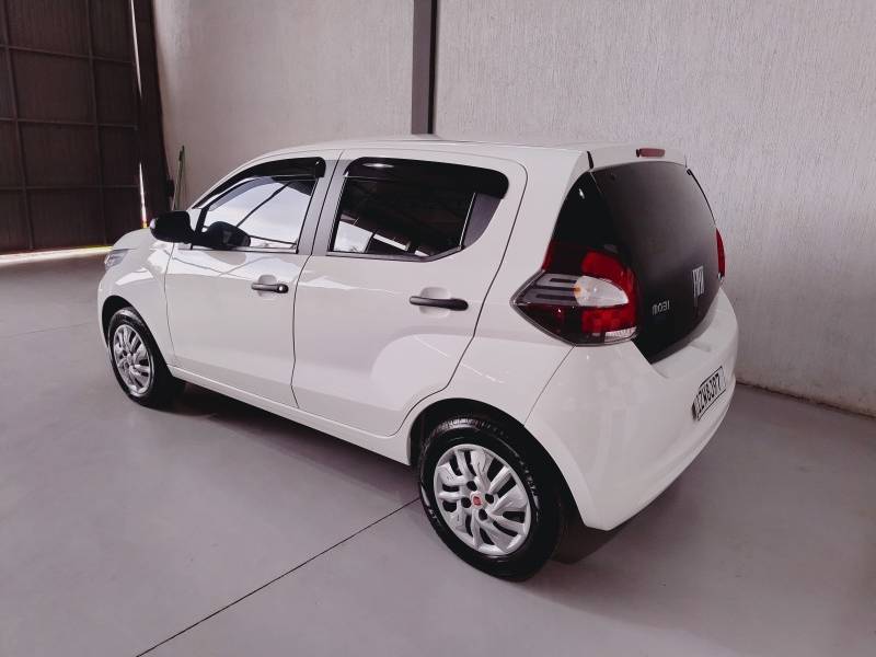 FIAT - MOBI - 2019/2020 - Branca - R$ 47.900,00