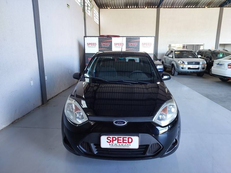 FORD - FIESTA - 2014/2014 - Preta - R$ 38.900,00