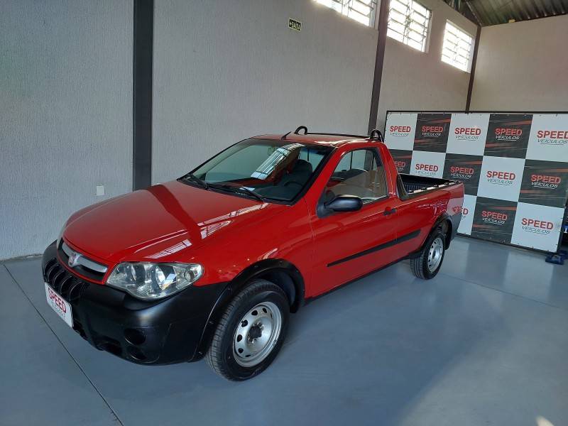 FIAT - STRADA - 2010/2011 - Vermelha - R$ 38.900,00