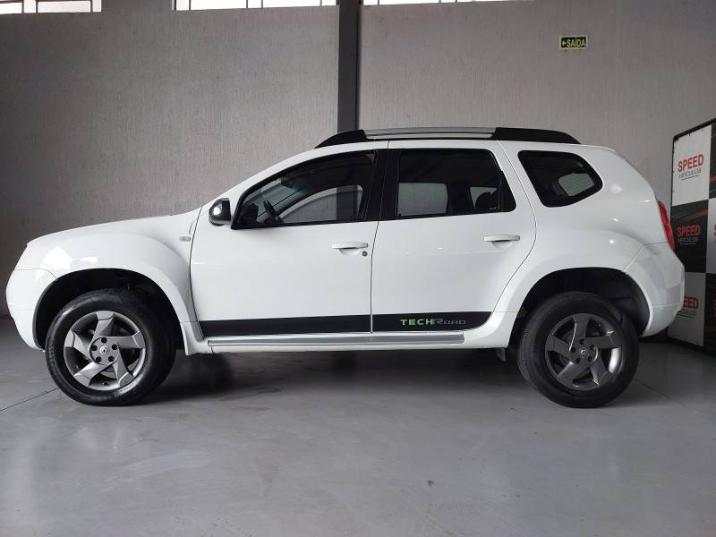 RENAULT - DUSTER - 2012/2013 - Branca - R$ 51.900,00
