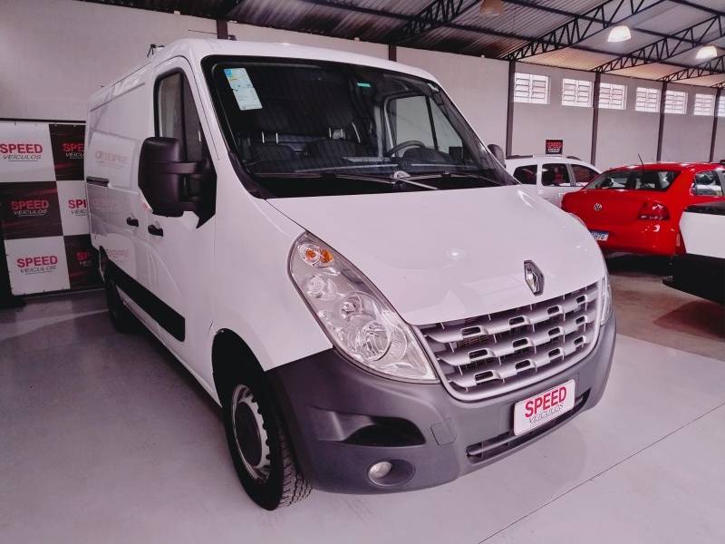 RENAULT - MASTER - 2021/2022 - Branca - R$ 179.800,00