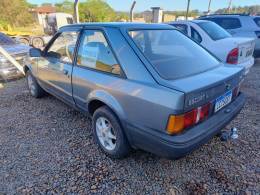 FORD - ESCORT - 1988/1989 - Azul - R$ 9.990,00