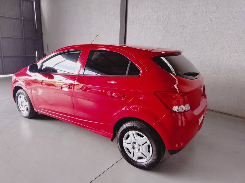 CHEVROLET - ONIX - 2014/2014 - Vermelha - R$ 44.900,00