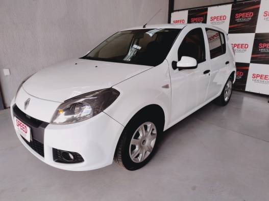 RENAULT - SANDERO - 2013/2014 - Branca - R$ 36.900,00